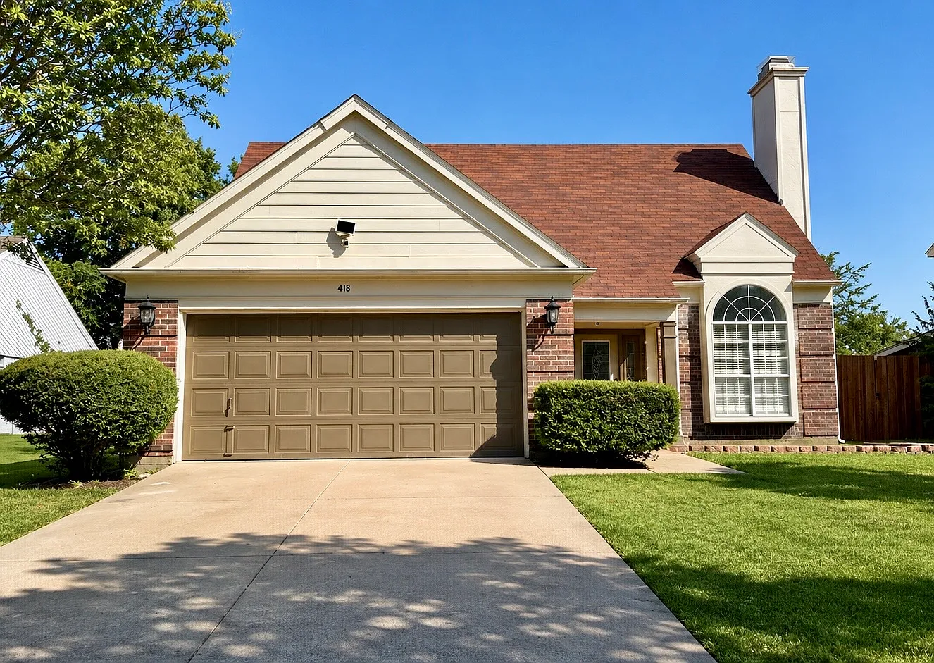 4 bed, 1738 sqft, $2,500 — Photo 1