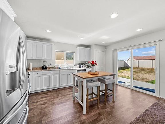 5th image of 29483 Beeler Rd