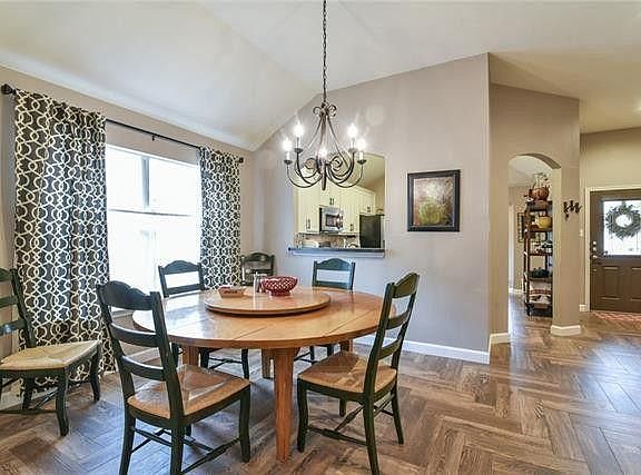4th image of 4415 Emerald Leaf Dr
