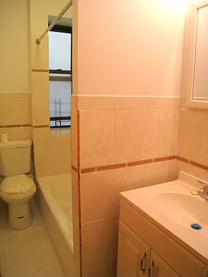 Rented by Arvik Group Real Estate | media 48