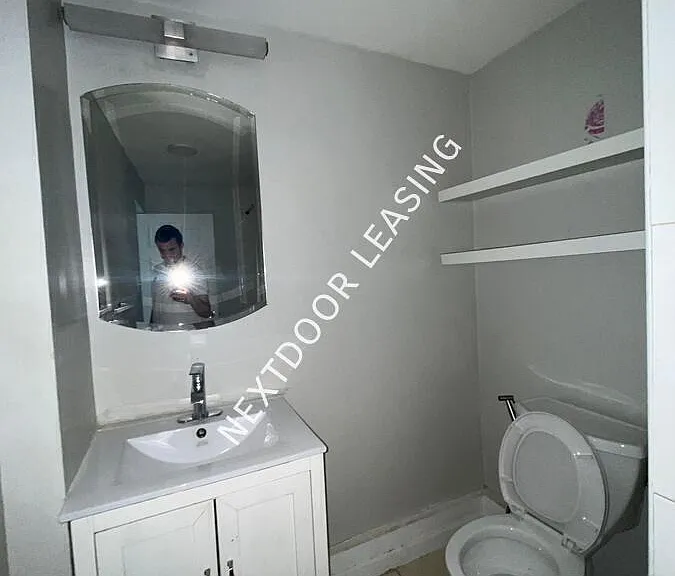 218 Bowers St #1M — Photo 4