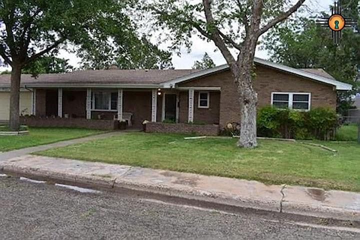 1st image of 135 Yucca Dr