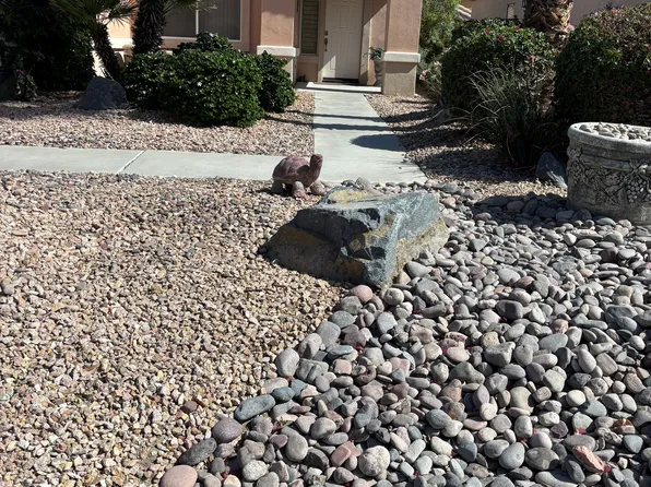 78724 Palm Tree Ave, Palm Desert, CA 92211