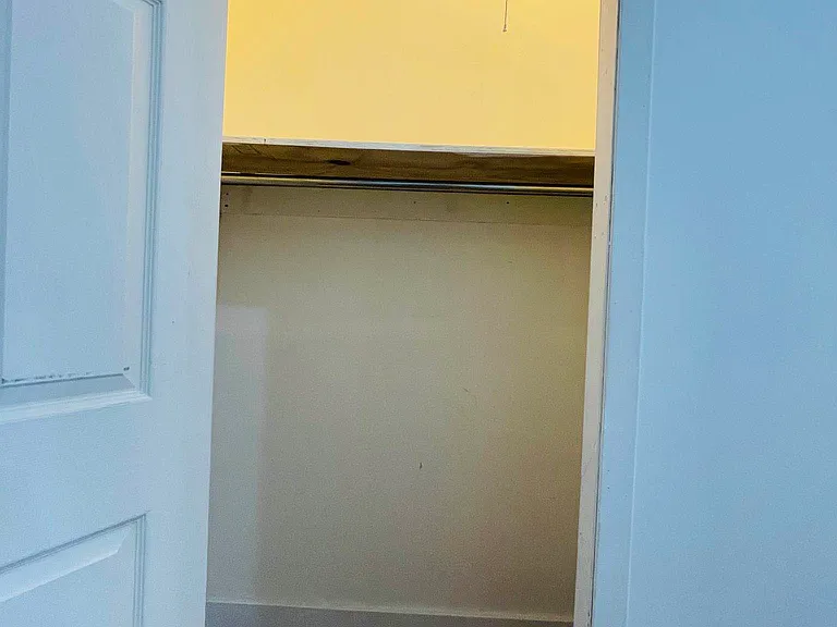 238 E 25th St #16 — Photo 12