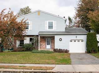 78 Scenic Dr, Freehold, NJ 07728