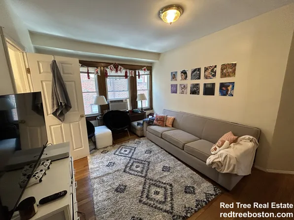 54 Kirkwood Rd #1, Brighton, MA 02135