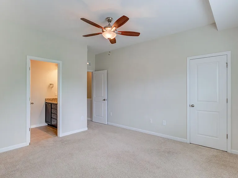 1637 Crafton Way — Photo 20