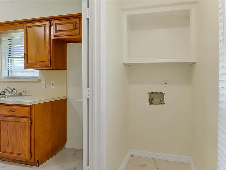 3133 Landover Dr — Photo 13
