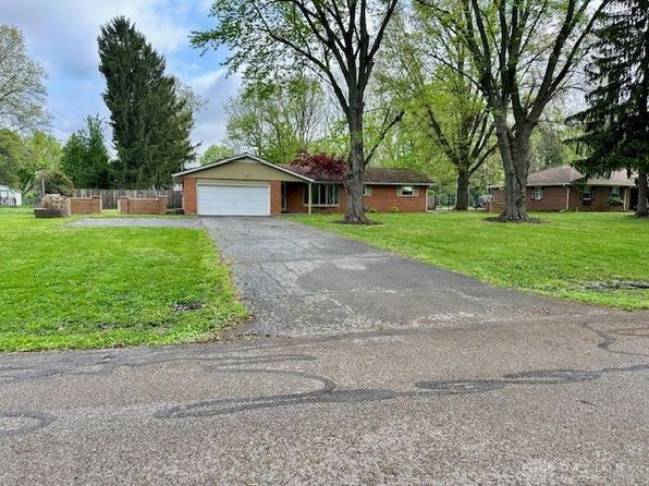 1947 Woodcliffe Dr, Troy, OH 45373