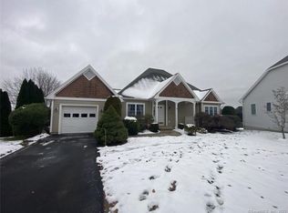 29 S Pond Rd #29, Bloomfield, CT 06002