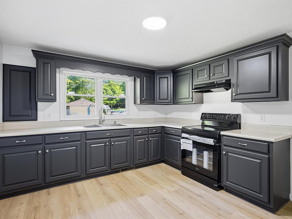2651 Highway 225 S, Chatsworth, GA 30705 | Zillow