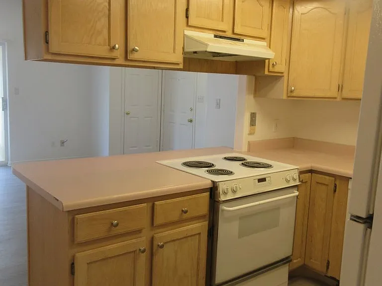 527 E 2015 N — Photo 5