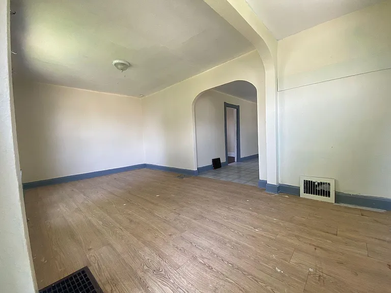 716 Plymouth St — Photo 13
