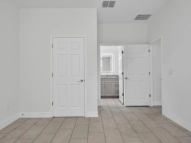 14 Ullynn Pl #A — Photo 14