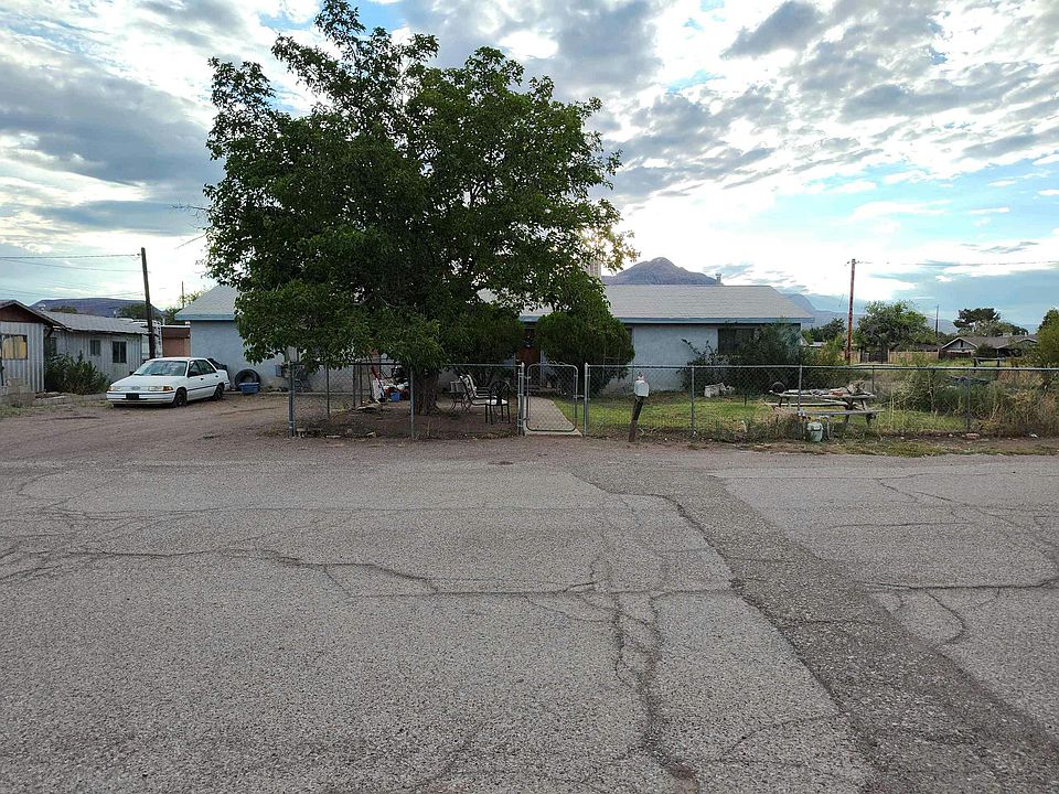 1st image of 905 Ake Blvd