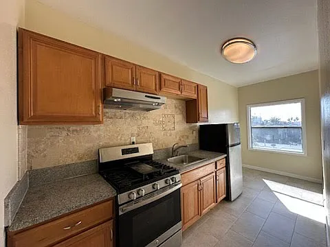 631 Coronado Ter #14 — Photo 4