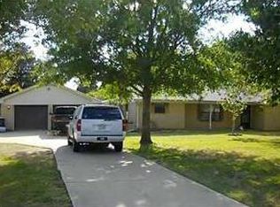283 Rockdale Rd, Rockdale, TX 76567