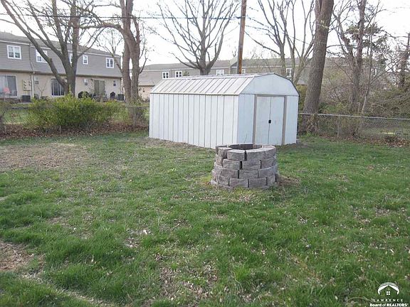 4th image of 2027 Miller Dr