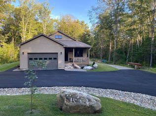 55 Wentworth Rd, Lincolnville, ME 04849