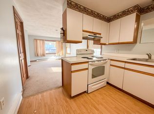 536 Main St #E, Woburn, MA 01801