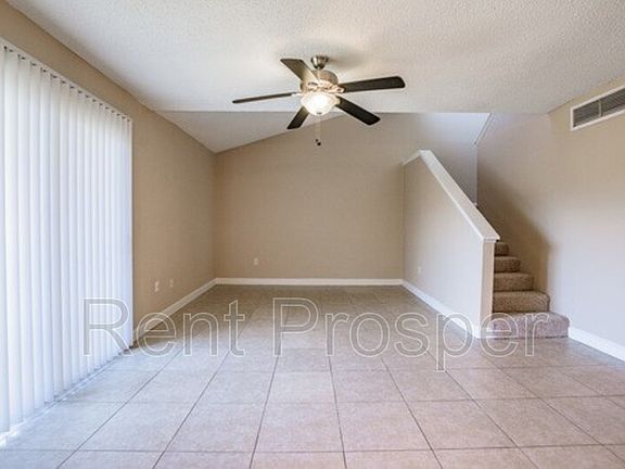 4th image of 176 Scottsdale Sq