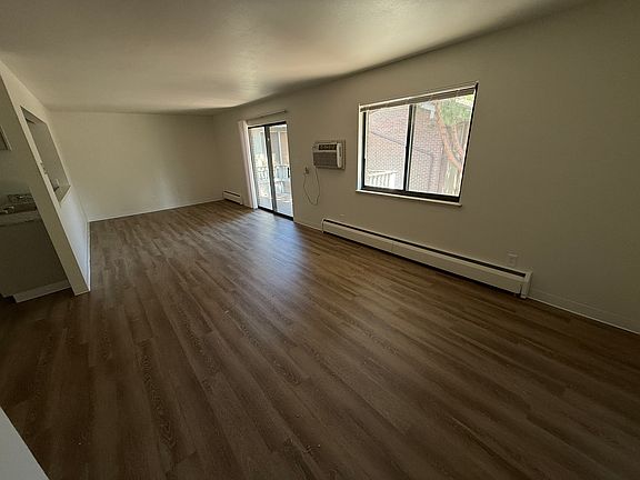 2nd image of 1895 Alpine Ave APT I35