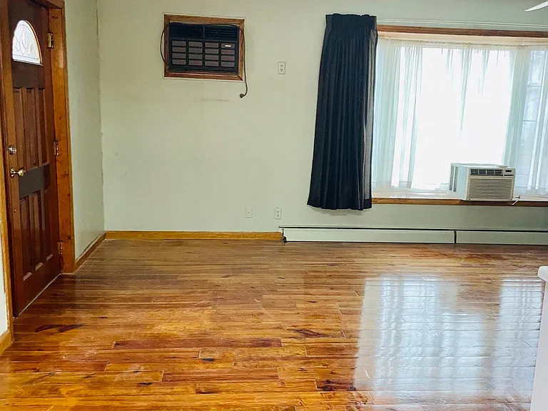 331 Newton St #A — Photo 6