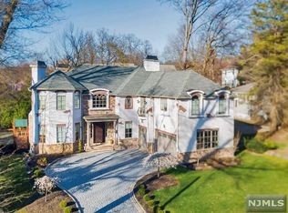 9 Ranch Ln, Closter, NJ 07624