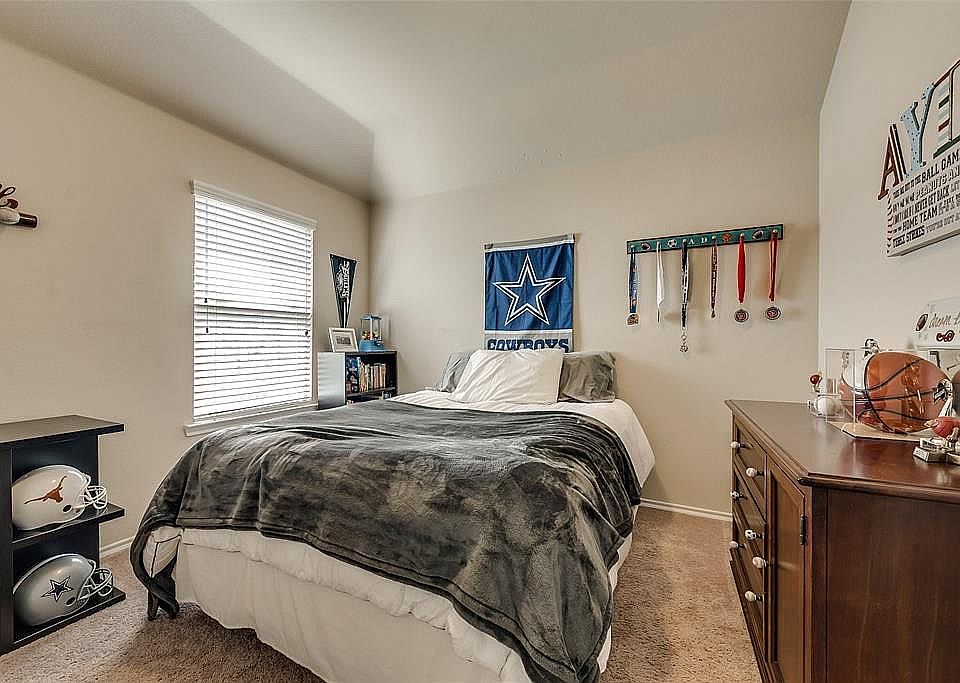 1st image of 9821 Beaver Dam Ln #3