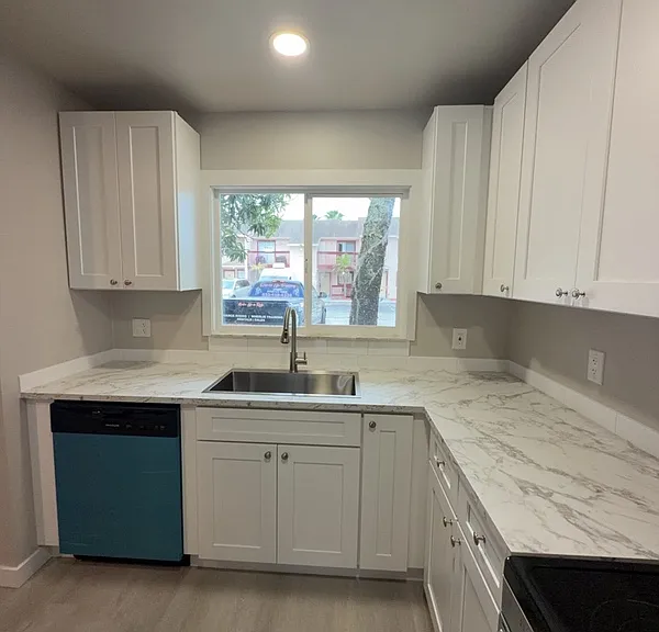 133 Jones Ln #B — Photo 8