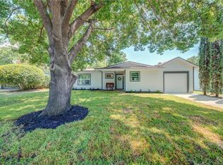 2636 Greenhurst Dr, Farmers Branch, TX 75234