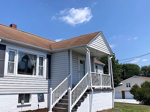 3rd image of 490 Umberger St