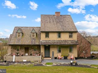 3502 Meadow View Rd, Manheim, PA 17545