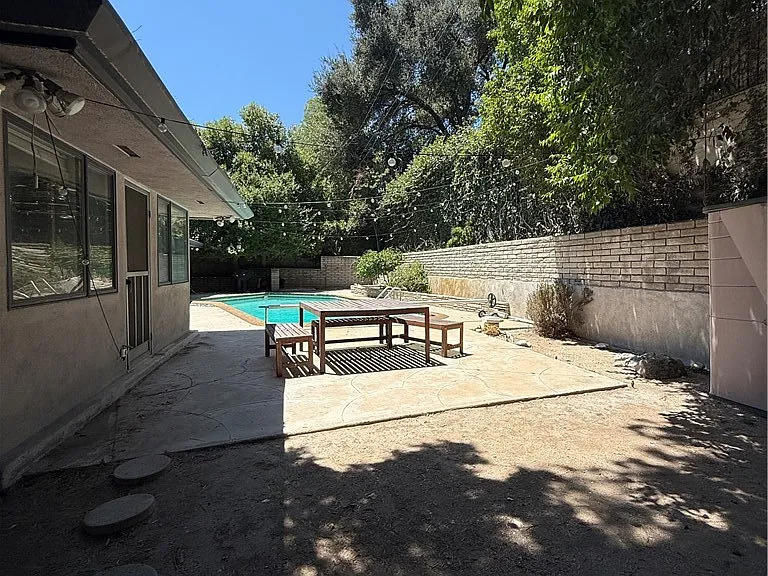 17 Andrea Ln — Photo 24