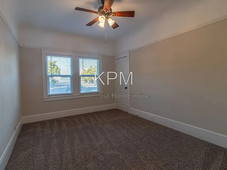 34 W Poplar St — Photo 12