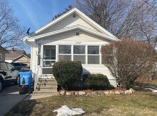 1912 S Rundle Ave, Lansing, MI 48910