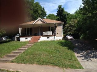 957 Harris St, Eden, NC 27288