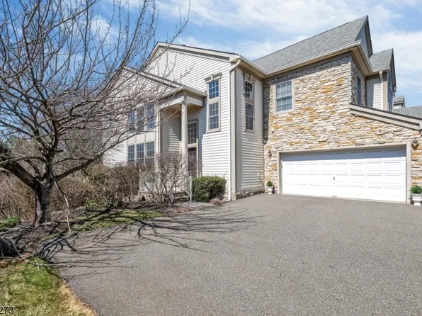 10 Skyview Dr, North Haledon Boro, NJ 07508