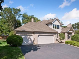11304 Bluestem Ln, Eden Prairie, MN 55347