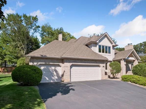 11304 Bluestem Ln, Eden Prairie, MN 55347