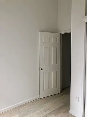 Rented by Smart City Real Estate LLC | media 12