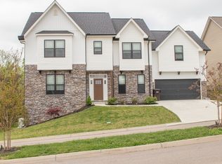 2211 Nora Mae Rd, Knoxville, TN 37932