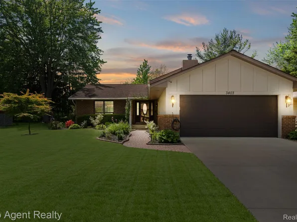 3403 Auburn Dr, Troy, MI 48083