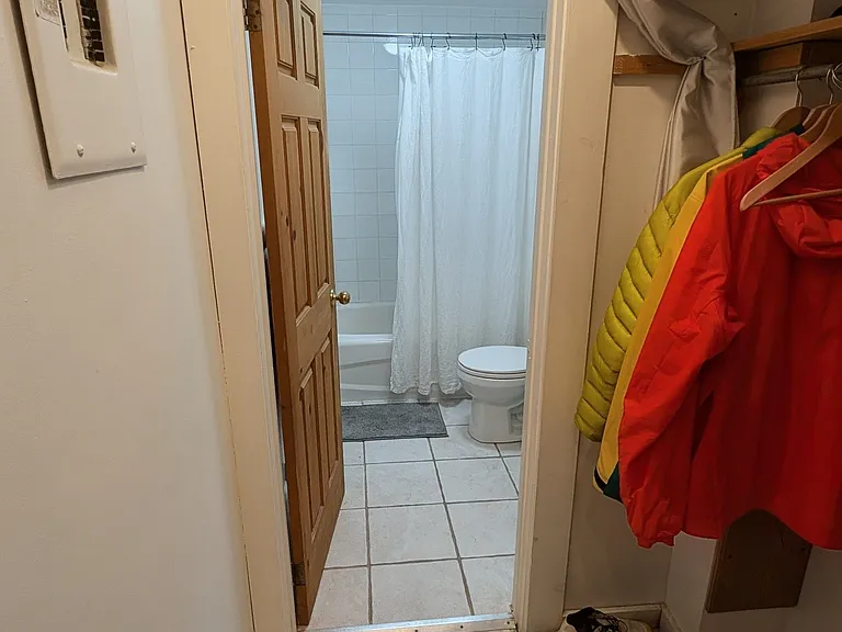 6 Louisa St E #1 — Photo 10