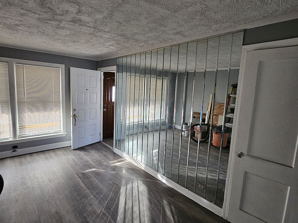 1st image of 9157 S Wentworth Ave #1