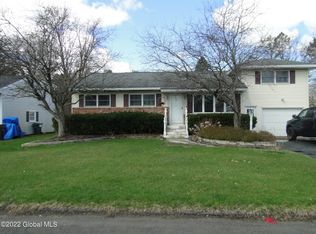 1061 Saint Jude Dr, Schenectady, NY 12303