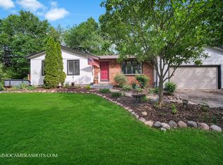 25 Coy Park Dr, Newark, IL 60541