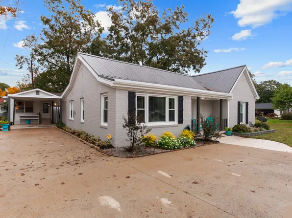 570 Wheeler St, Rogersville, AL 35652