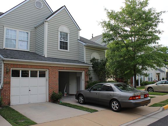 Covered Garage with Remote