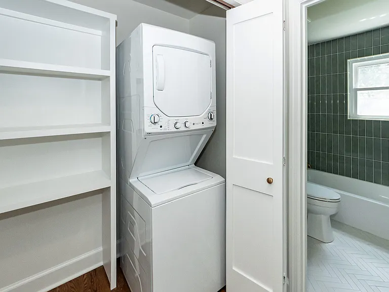 17 Vincent Dr #A — Photo 11